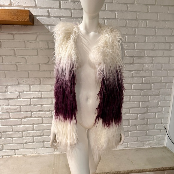 Ombre Faux Fur Vest Cream Plum Purple Shaggy Statement Festival Boho Glam BNWT - Picture 8 of 16
